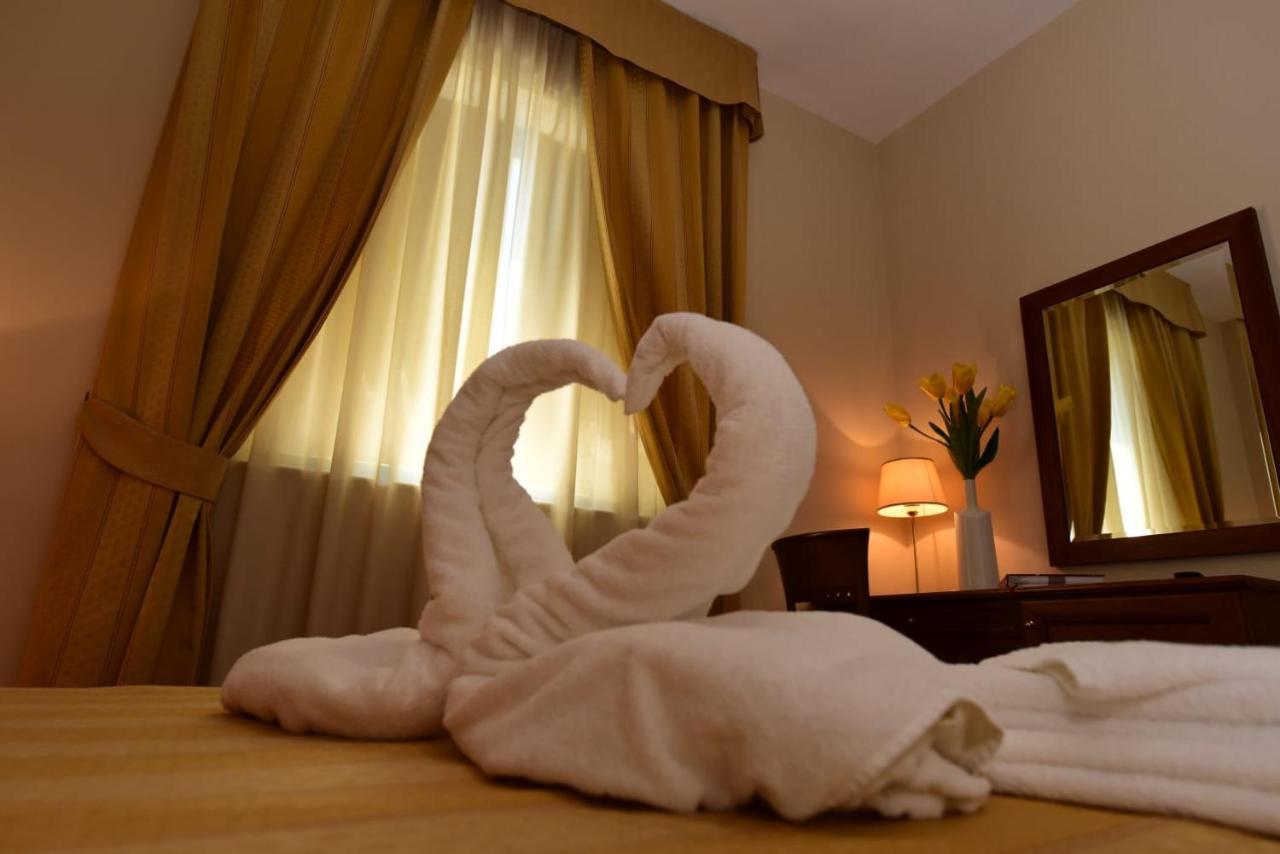 Albergo La Locanda Degli Apolidi Atena Lucana Eksteriør billede